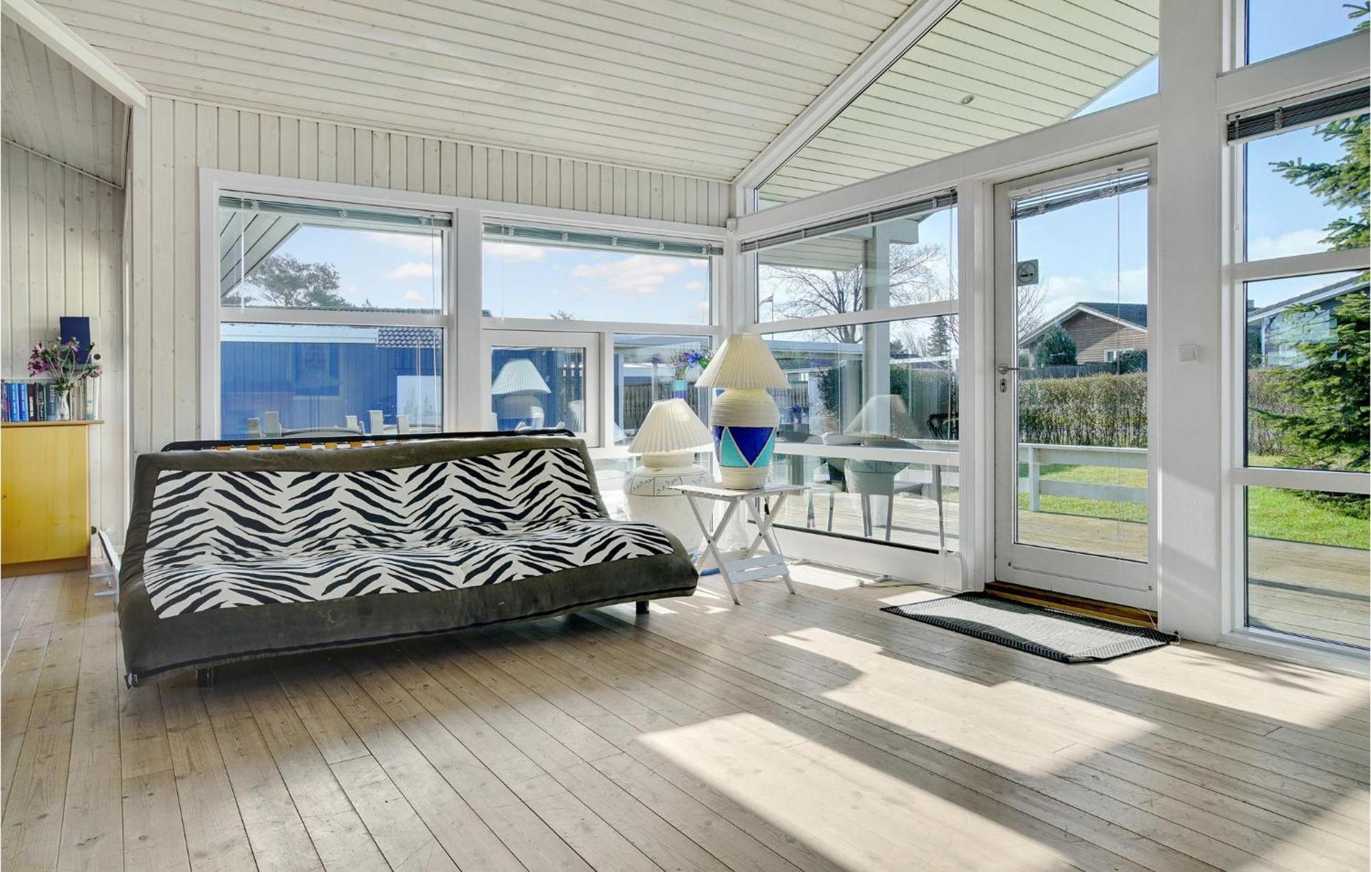 Awesome Home In Stroby With Wifi Екстериор снимка